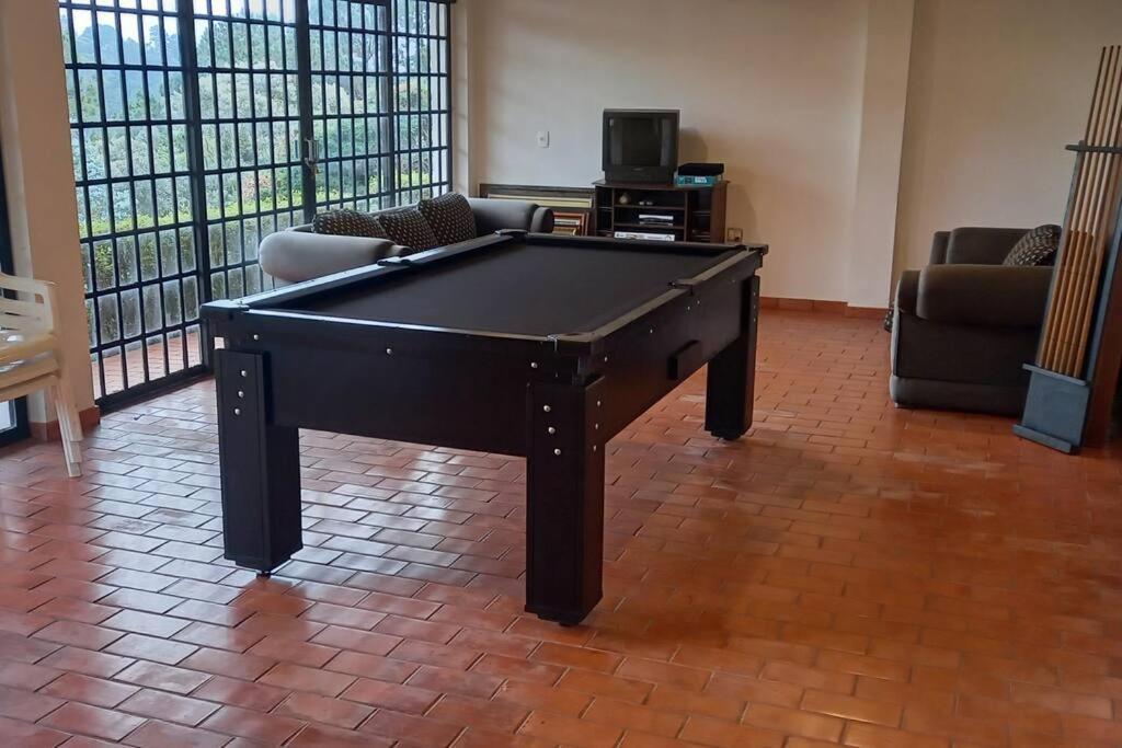 Casa E Vista Privilegiadas No Alto Do Capivari Pousada Campos do Jordão